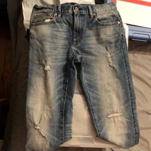 UNIQLO Distressed slim, straight👖 jeans 31” x 27” worn on both legs same areas